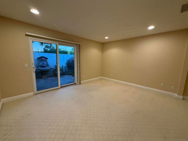 16902 Via de Santa Fe 12, Rancho Santa Fe, CA 92067