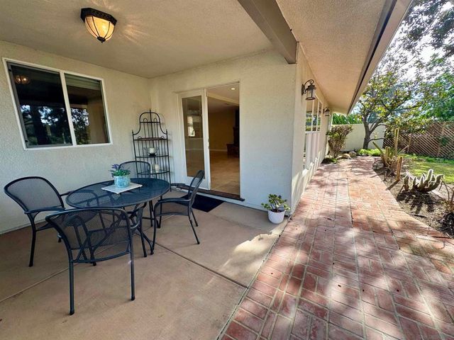 16902 Via de Santa Fe 12, Rancho Santa Fe, CA 92067