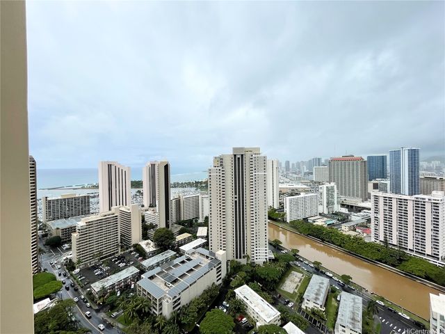 411 Hobron Lane 3802, Honolulu, HI 96815