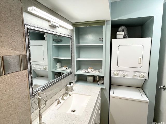 411 Hobron Lane 3802, Honolulu, HI 96815