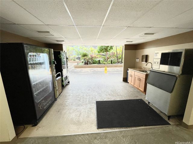 411 Hobron Lane 3802, Honolulu, HI 96815