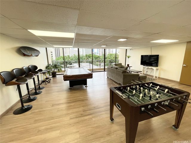 411 Hobron Lane 3802, Honolulu, HI 96815
