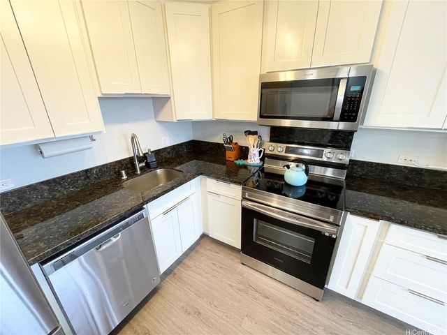 411 Hobron Lane 3802, Honolulu, HI 96815