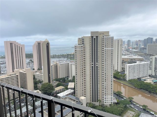 411 Hobron Lane 3802, Honolulu, HI 96815