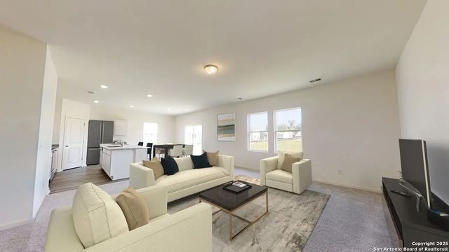 138 Peterson Place, Adkins, TX 78101