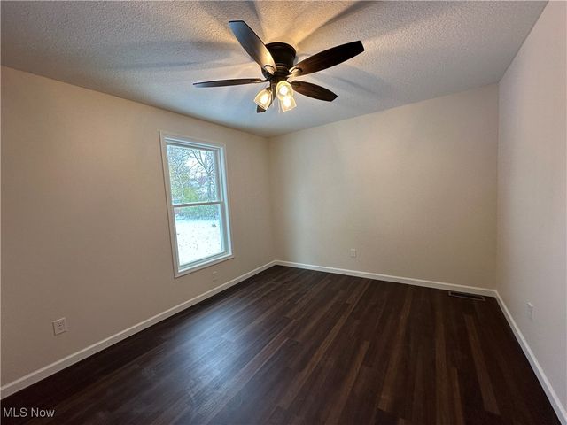 753 Mineral Springs Avenue, Youngstown, OH 44511