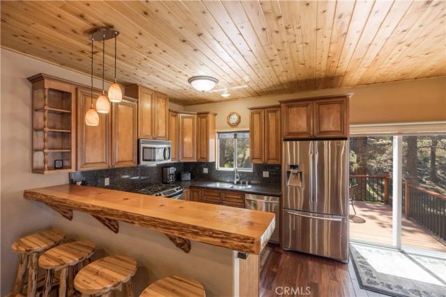 529 Bernhardt, Big Bear City, CA 92314