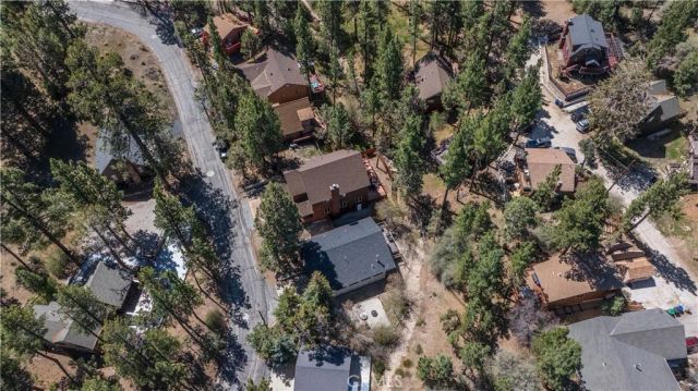 529 Bernhardt, Big Bear City, CA 92314