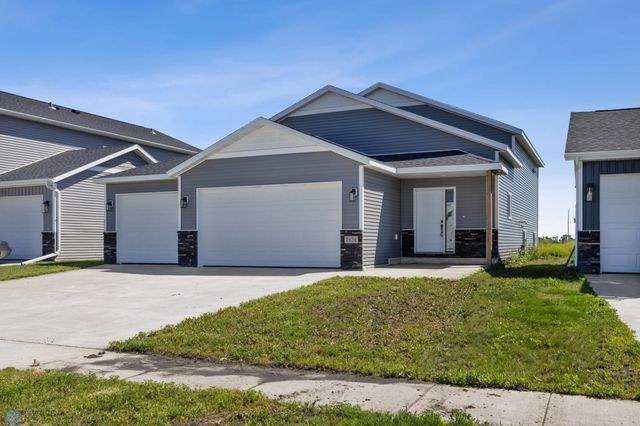 2636 74th Avenue S, Fargo, ND 58104