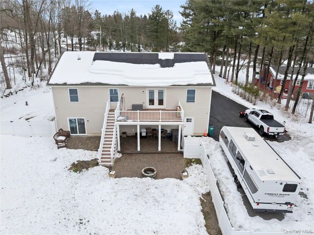 65 Beaver Road, Lagrangeville, NY 12540