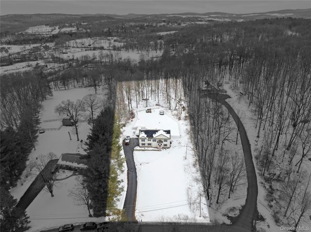 65 Beaver Road, Lagrangeville, NY 12540