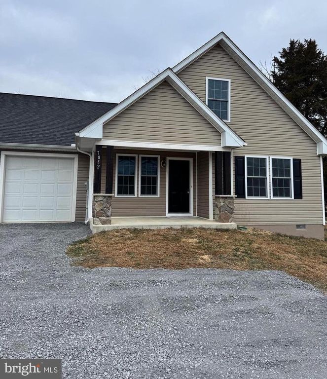 7052 WINCHESTER AVENUE, Inwood, WV 25428