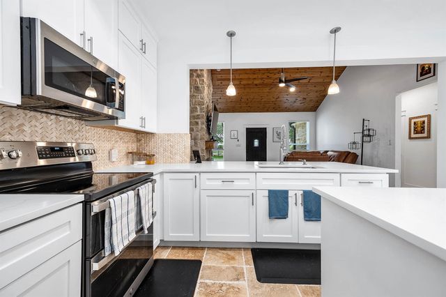 8032 Short Rd Road, Needville, TX 77461