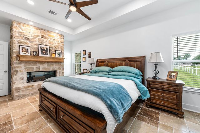 8032 Short Rd Road, Needville, TX 77461