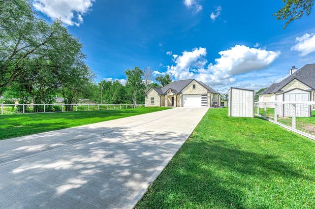 8032 Short Rd Road, Needville, TX 77461