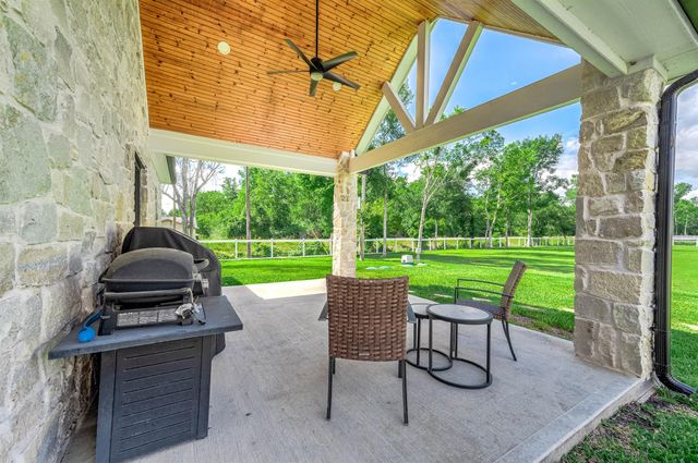 8032 Short Rd Road, Needville, TX 77461