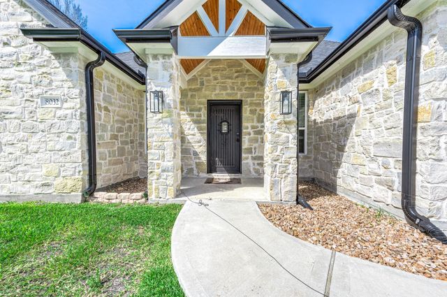 8032 Short Rd Road, Needville, TX 77461