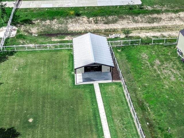 8032 Short Rd Road, Needville, TX 77461