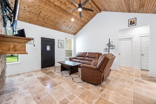 8032 Short Rd Road, Needville, TX 77461
