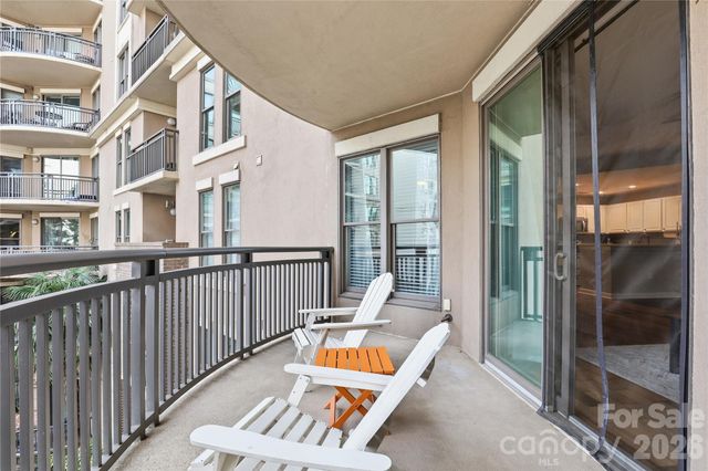 718 W Trade Street 305, Charlotte, NC 28202