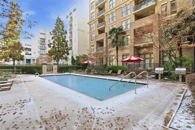 718 W Trade Street 305, Charlotte, NC 28202