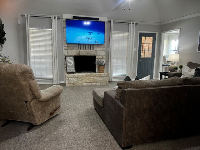 1425 Glenwood Drive, Stephenville, TX 76401