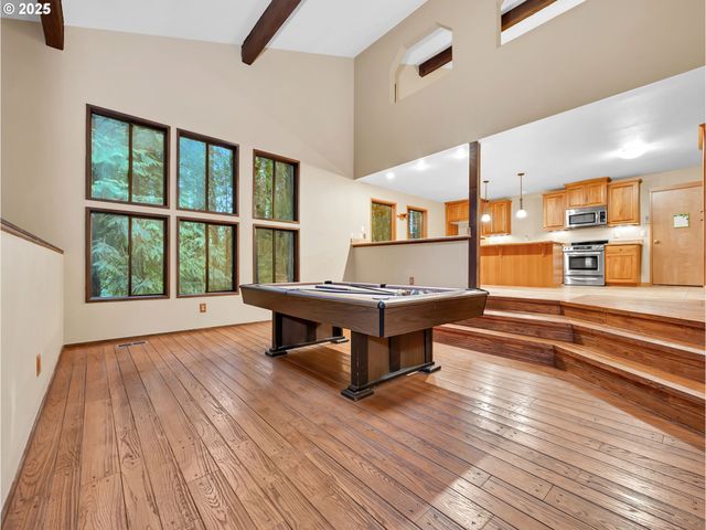 35570 Se BARNUM Rd, Sandy, OR 97055