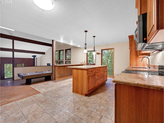 35570 Se BARNUM Rd, Sandy, OR 97055