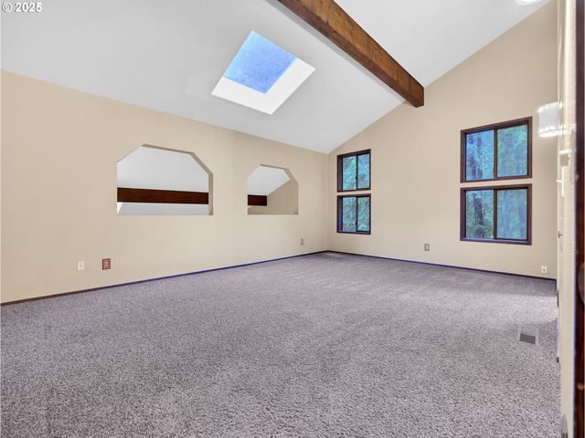 35570 Se BARNUM Rd, Sandy, OR 97055