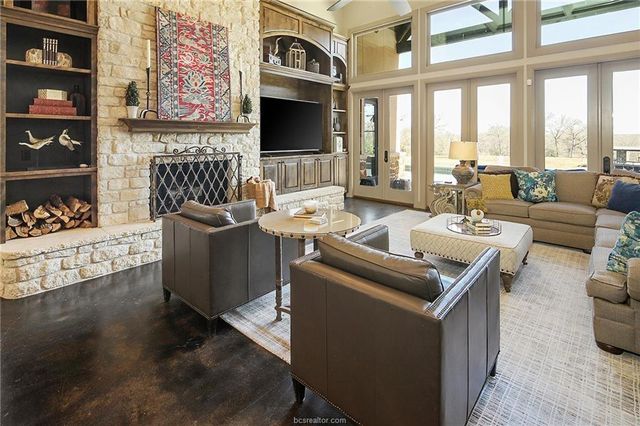 3190 Fm 1361, Somerville, TX 77879