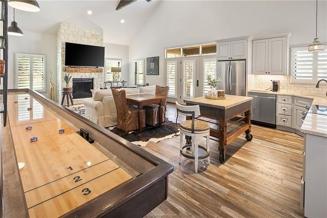 3190 Fm 1361, Somerville, TX 77879