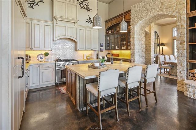 3190 Fm 1361, Somerville, TX 77879