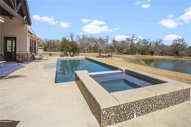 3190 Fm 1361, Somerville, TX 77879