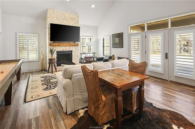 3190 Fm 1361, Somerville, TX 77879