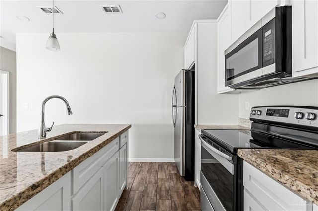 5909 Sandpiper Avenue, Mcallen, TX 78504