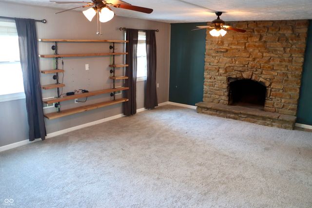 4856 Catalina Drive S, New Palestine, IN 46163