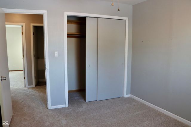 4856 Catalina Drive S, New Palestine, IN 46163