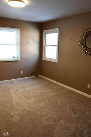 4856 Catalina Drive S, New Palestine, IN 46163