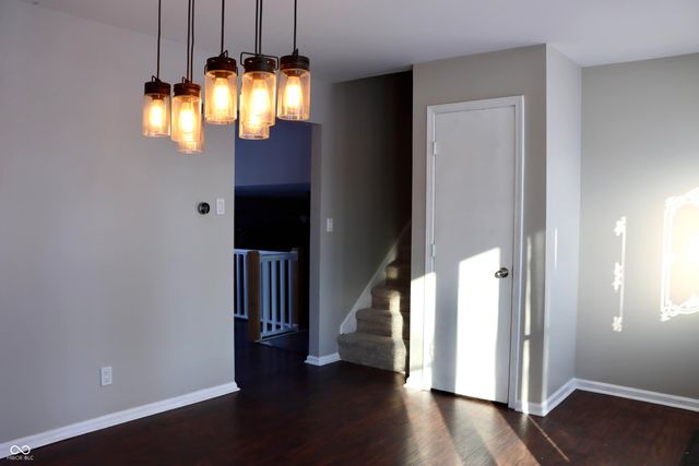 4856 Catalina Drive S, New Palestine, IN 46163