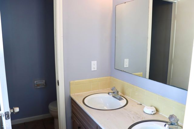 4856 Catalina Drive S, New Palestine, IN 46163