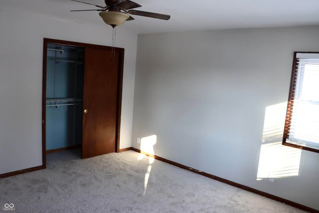 4856 Catalina Drive S, New Palestine, IN 46163