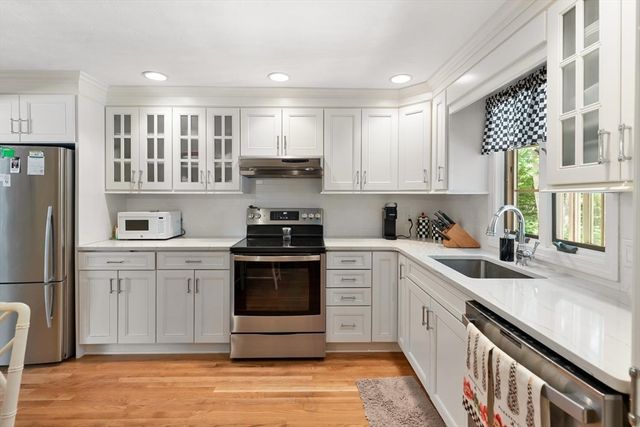 25 Lisa Lane, Reading, MA 01867