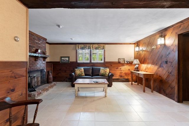 25 Lisa Lane, Reading, MA 01867