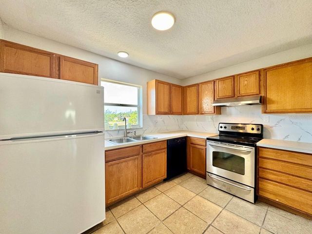 5816 CONGRESS STREET 203, New Port Richey, FL 34653