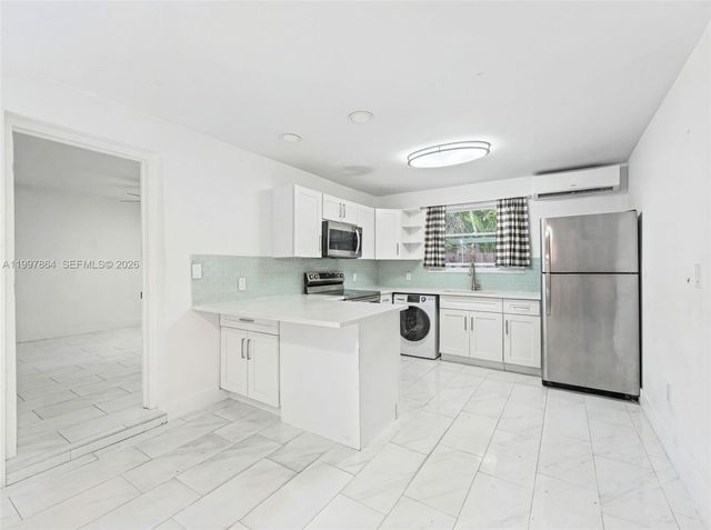 1432 NE 5th Ave, Fort Lauderdale, FL 33304