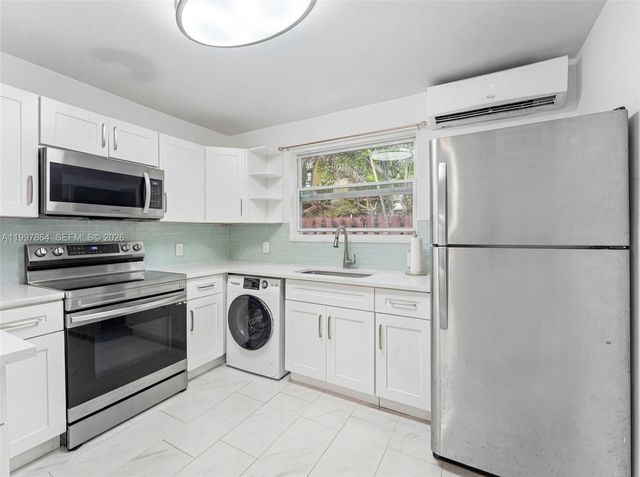 1432 NE 5th Ave, Fort Lauderdale, FL 33304