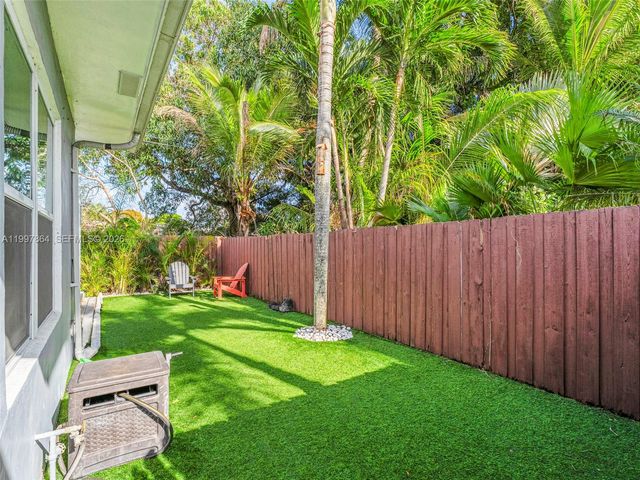 1432 NE 5th Ave, Fort Lauderdale, FL 33304