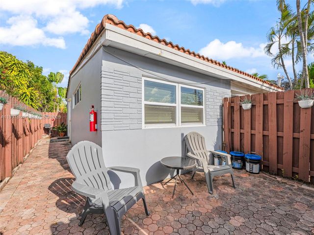 1432 NE 5th Ave, Fort Lauderdale, FL 33304