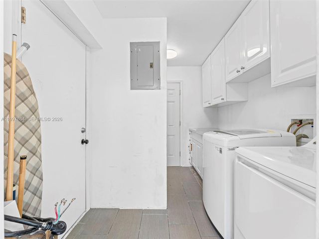 1432 NE 5th Ave, Fort Lauderdale, FL 33304