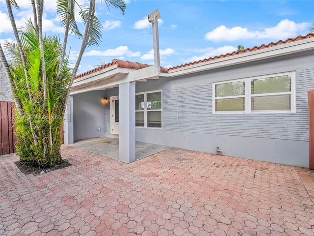 1432 NE 5th Ave, Fort Lauderdale, FL 33304